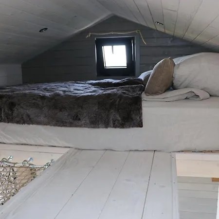 Les Chevaux De Coeur Bed & Breakfast *